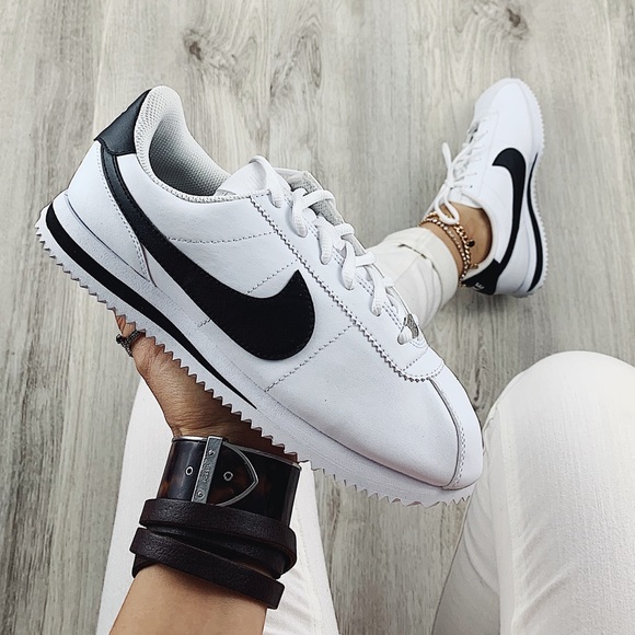 nike women's classic cortez sneakers